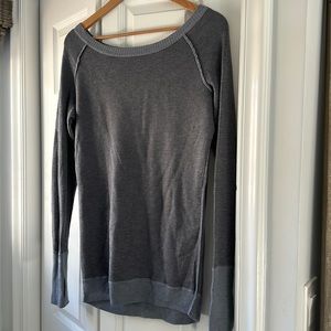 Lululemon gray knit long sleeve size 8